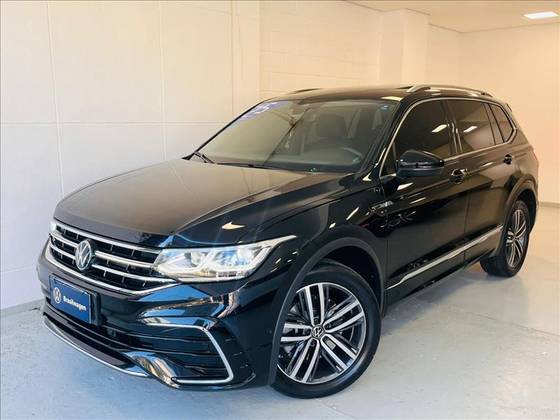 VOLKSWAGEN TIGUAN 2.0 300 TSI GASOLINA ALLSPACE R-LINE AUTOMÁTICO VOLKSWAGEN TIGUAN 2.0 300 TSI GASOLINA ALLSPACE R-LINE AUTOMÁTICO